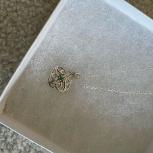 Sterling Silver Irish Keltic Pendant Necklace with Green Stone